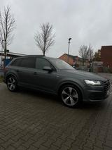 Audi Q7 3.0 TDI quattro tiptronic 3x S-line  - Audi Q7 Gebrauchtwagen in Bremen