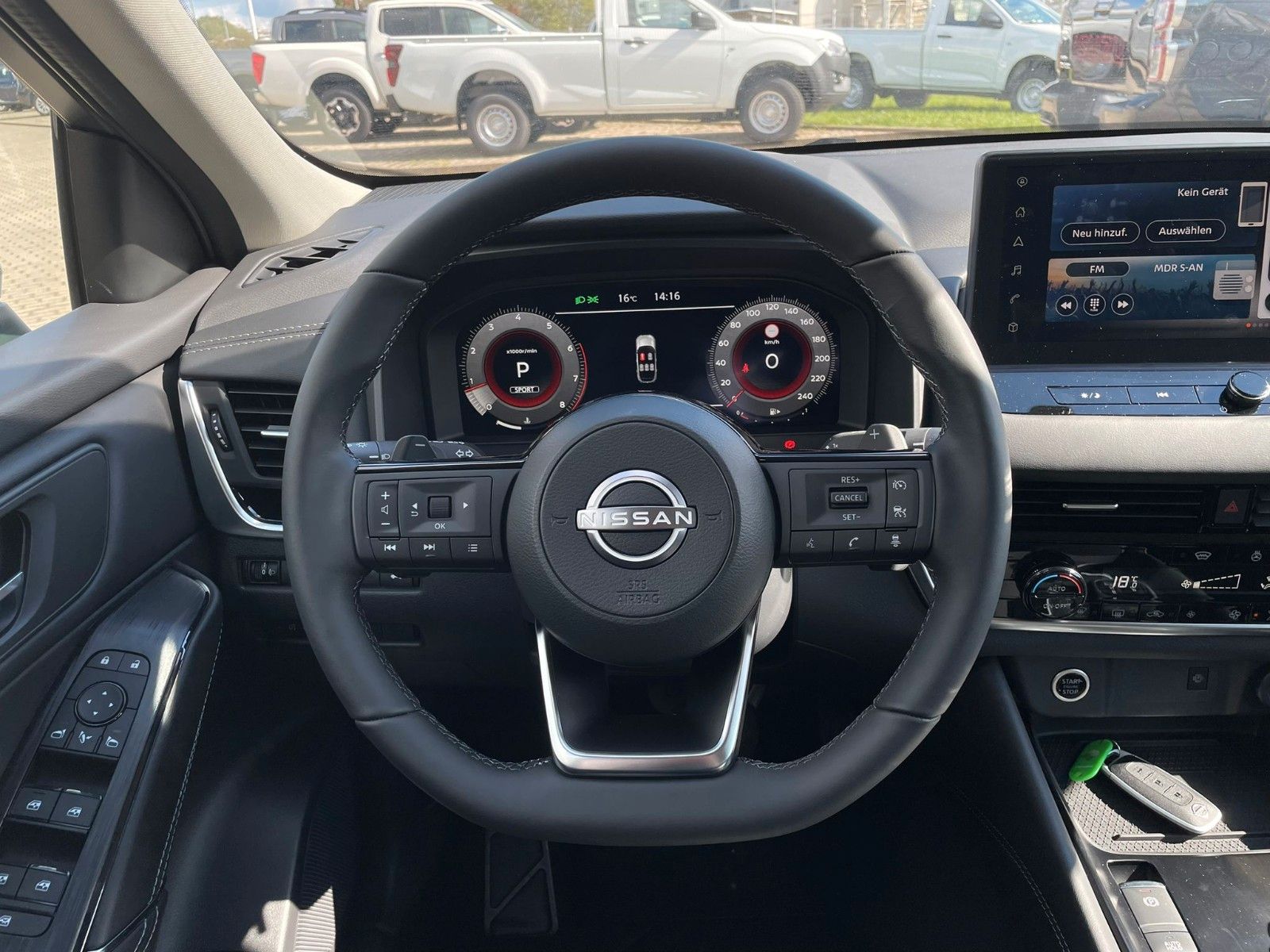 Fahrzeugabbildung Nissan QASHQAI 1.3 AT N-Connecta WINTERPAK+DACH SCHWARZ