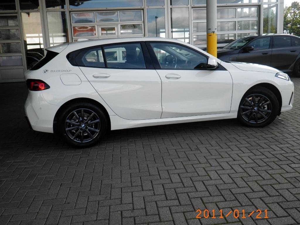 BMW 116 i Navi Digitales Cockpit LED Klimaautom Musi