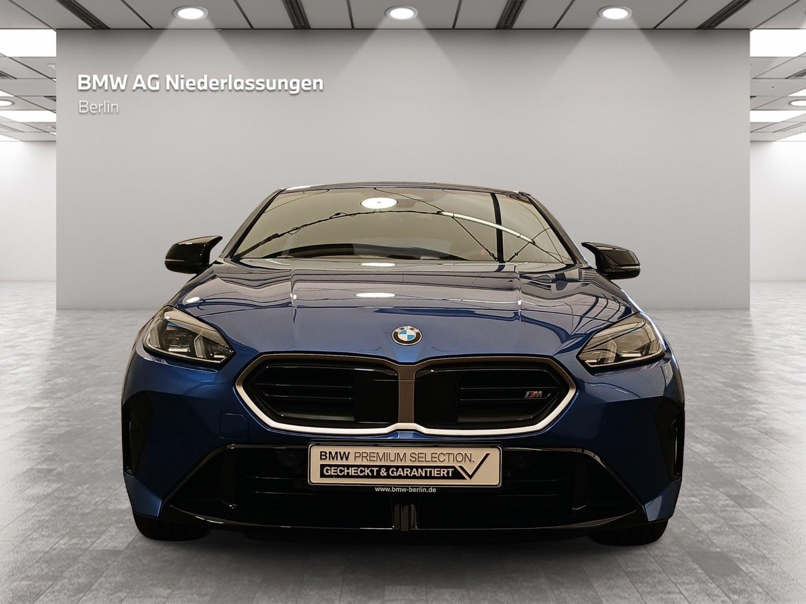 BMW M135 xDrive LED Navi HiFi h/k Komf-Zug. Kamera