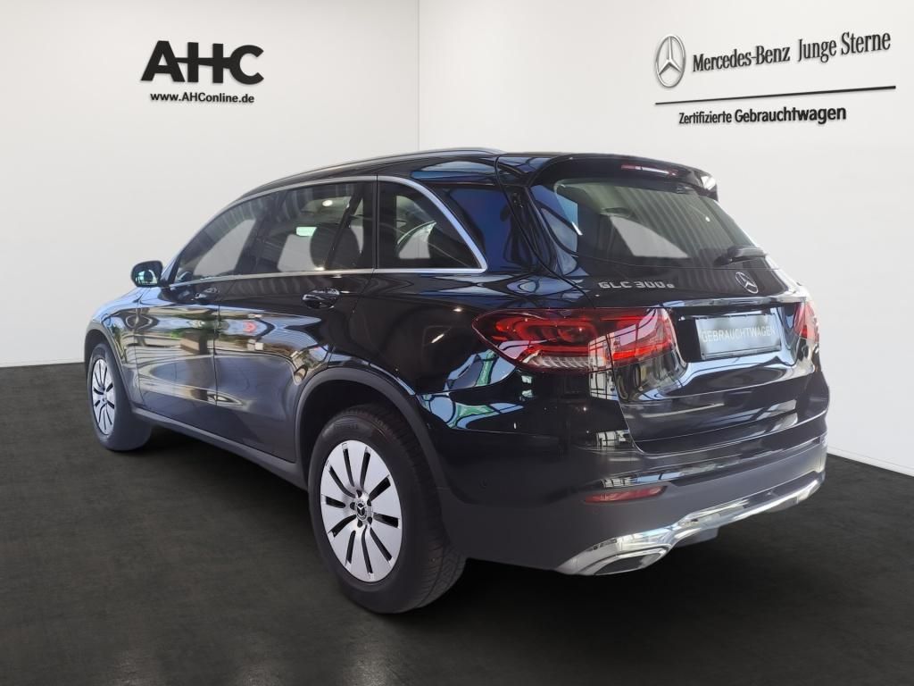 Fahrzeugabbildung Mercedes-Benz GLC 300 e 4M AHK Navi LED SHZ Kamera RDK Sport