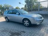 Ford Mondeo 2,5 Liter Benzin mit LPG-Autogas - Ford: Autogas