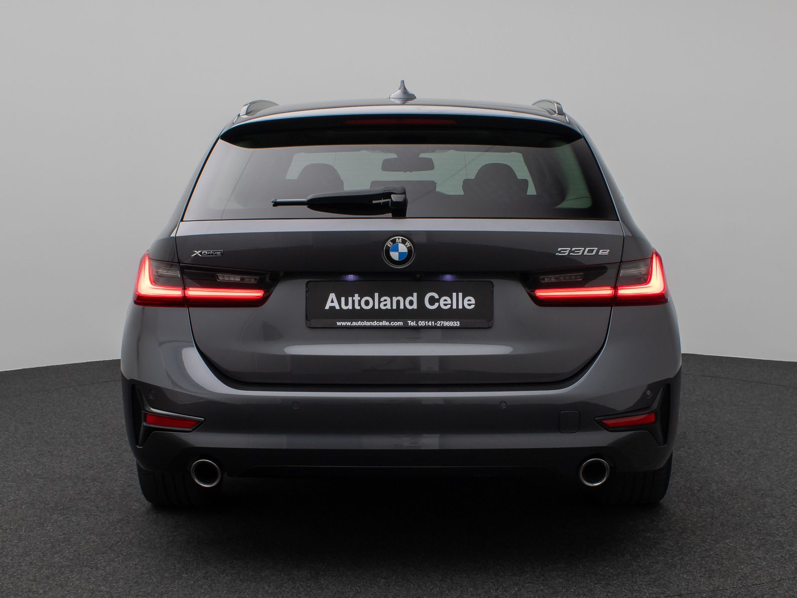 Fahrzeugabbildung BMW 330e xD Sport Line Panorama Laser Kamera HUD DAB