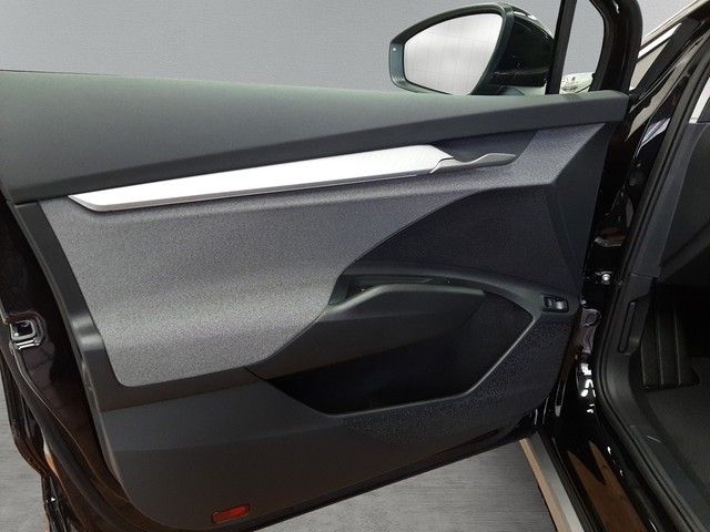 Fahrzeugabbildung Skoda Enyaq 85 Loft Matrix AHK PDC 20" Memory ACC
