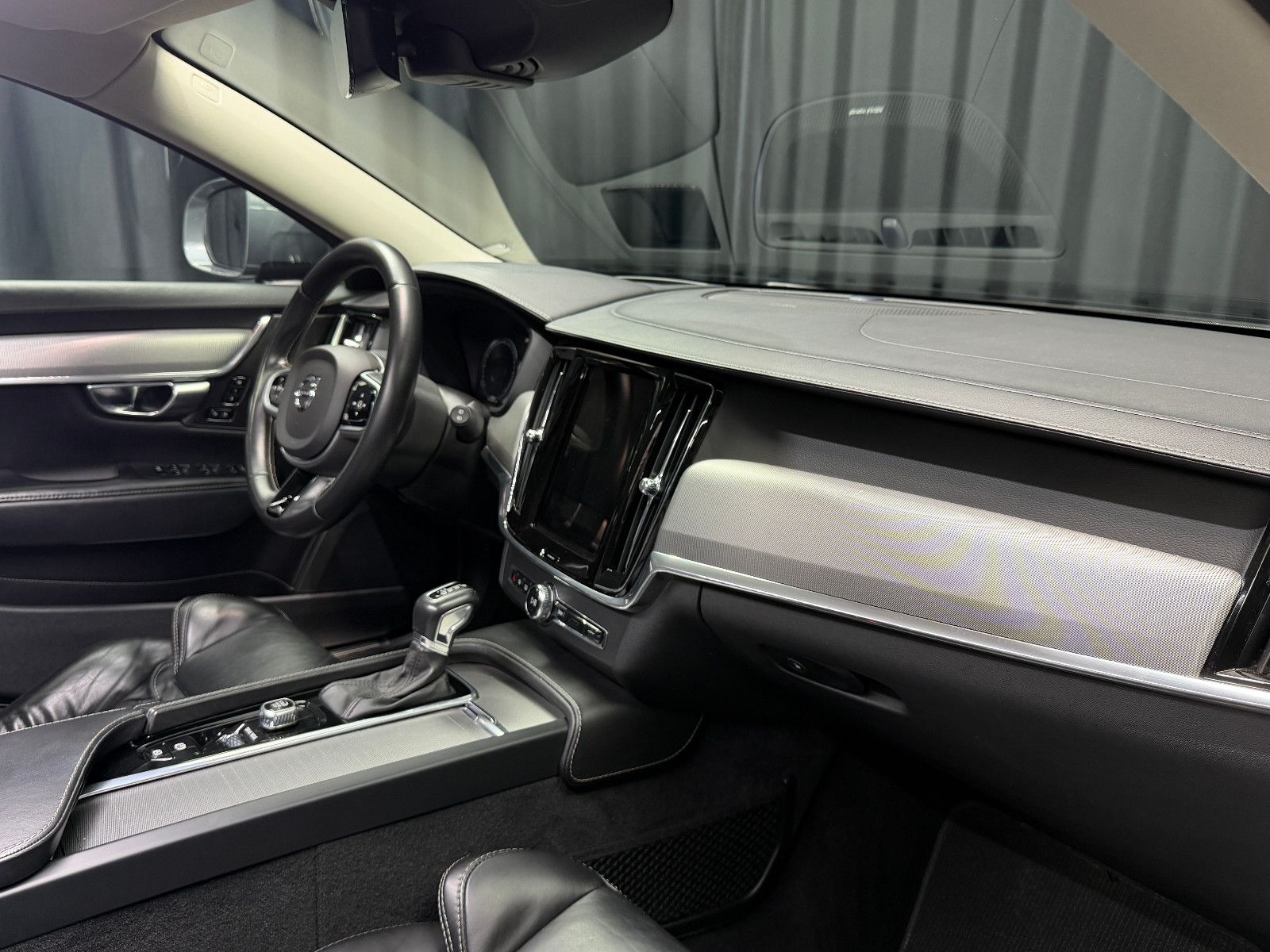 Fahrzeugabbildung Volvo V90 Cross Country Pro AWD|HuD|H&K|360°|PANO