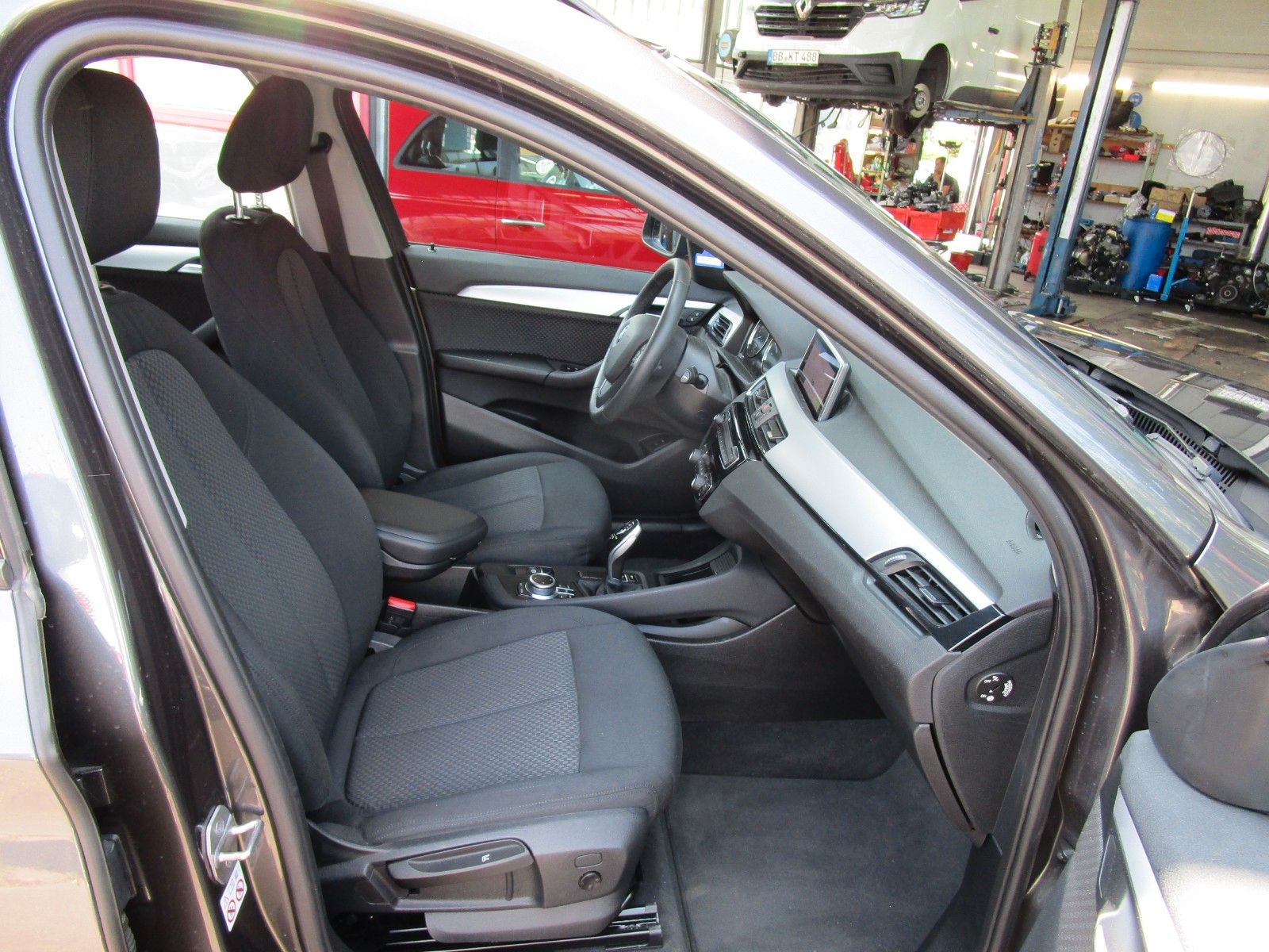 BMW X1 sDrive 18d  *NAVI*PDC*el.Heckklappe*Tempomat foto 17