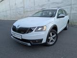Skoda Octavia Combi Scout 4x4 2,0 TDI DSG Standheizung - Skoda Octavia mit Diesel-Antrieb: Combi