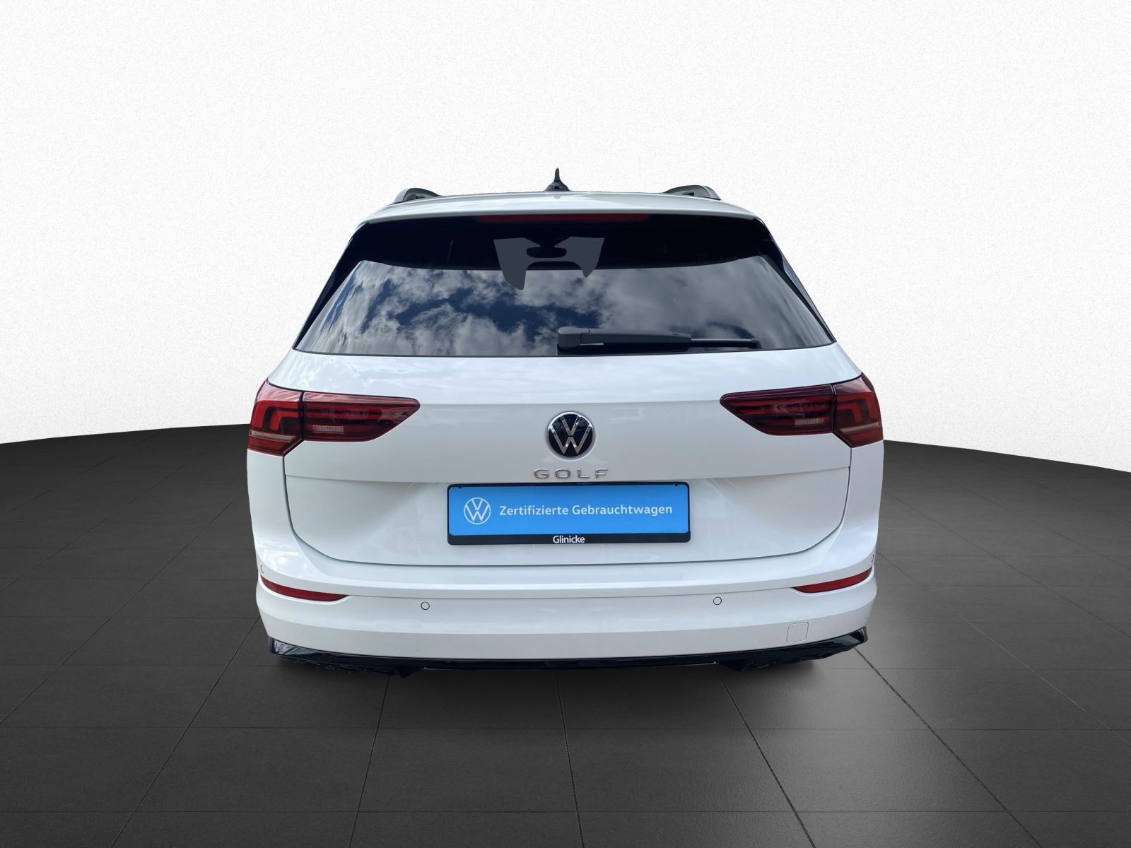 Volkswagen Golf VIII Variant 1.5 TSI R-Line AHK Navi Headup foto 5
