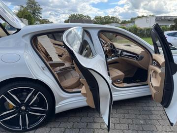 صورة مصغرة 12 لـ 2009 Porsche PANAMERA