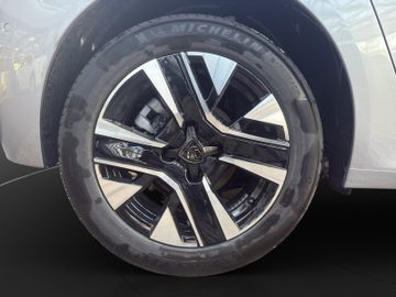 Peugeot 208 Allure Hybrid 110 KeyLess+LED+SHZ+NAVI+KAM