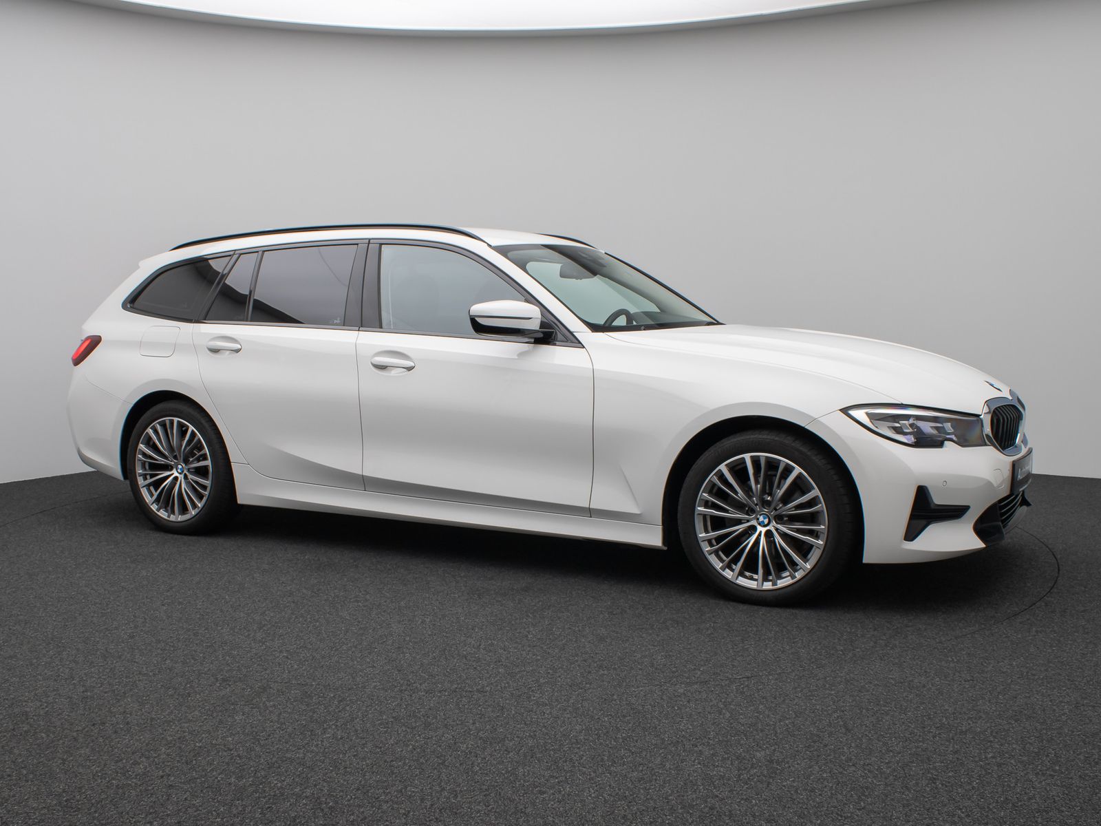 Fahrzeugabbildung BMW 320d SportLine DAB PDC Geschwindigkeitsreg Sport