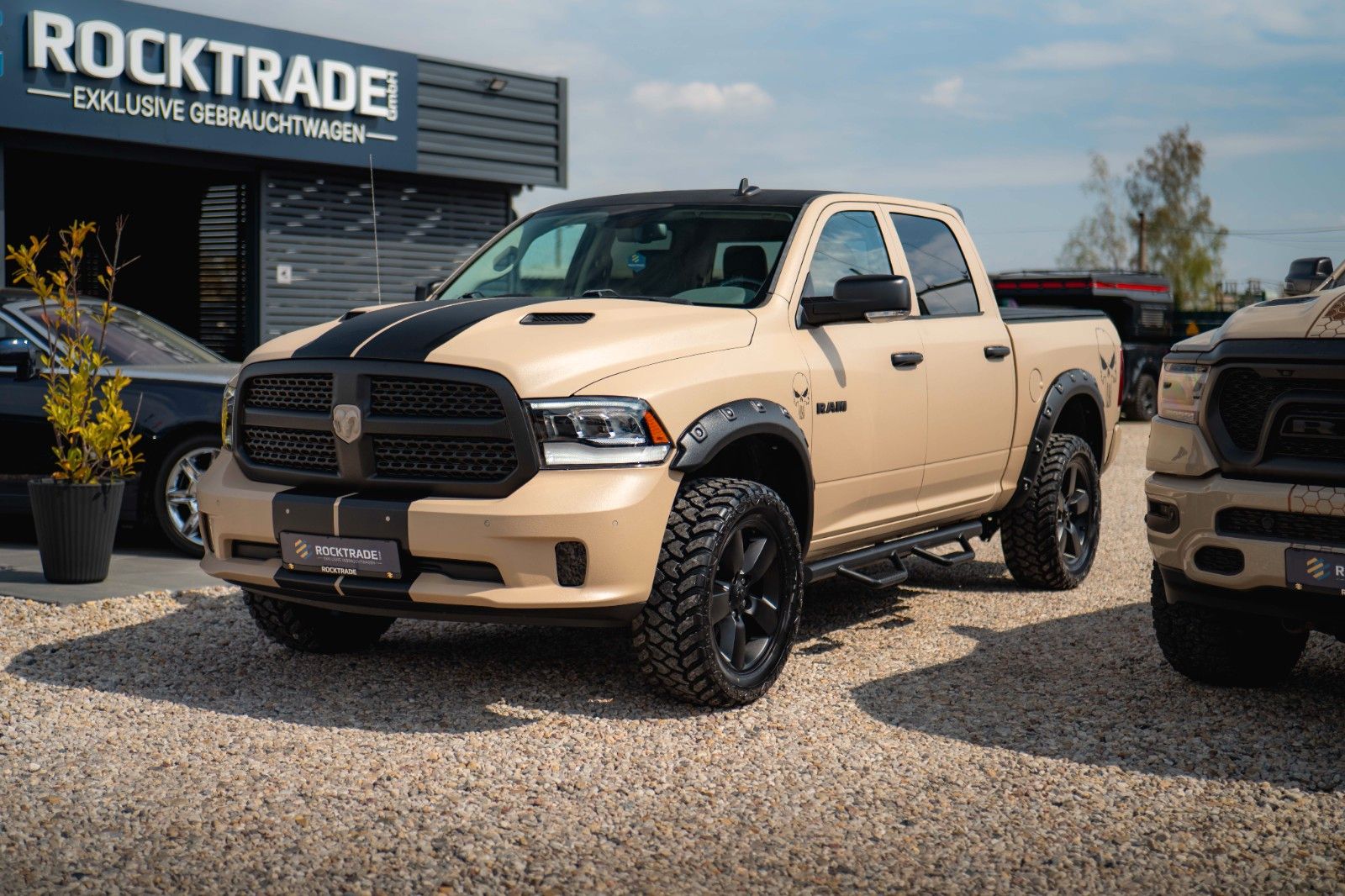 Fahrzeugabbildung Dodge RAM 5.7 V8 HEMI 4x4 PUNISHER OFFROAD RAPTOR LACK