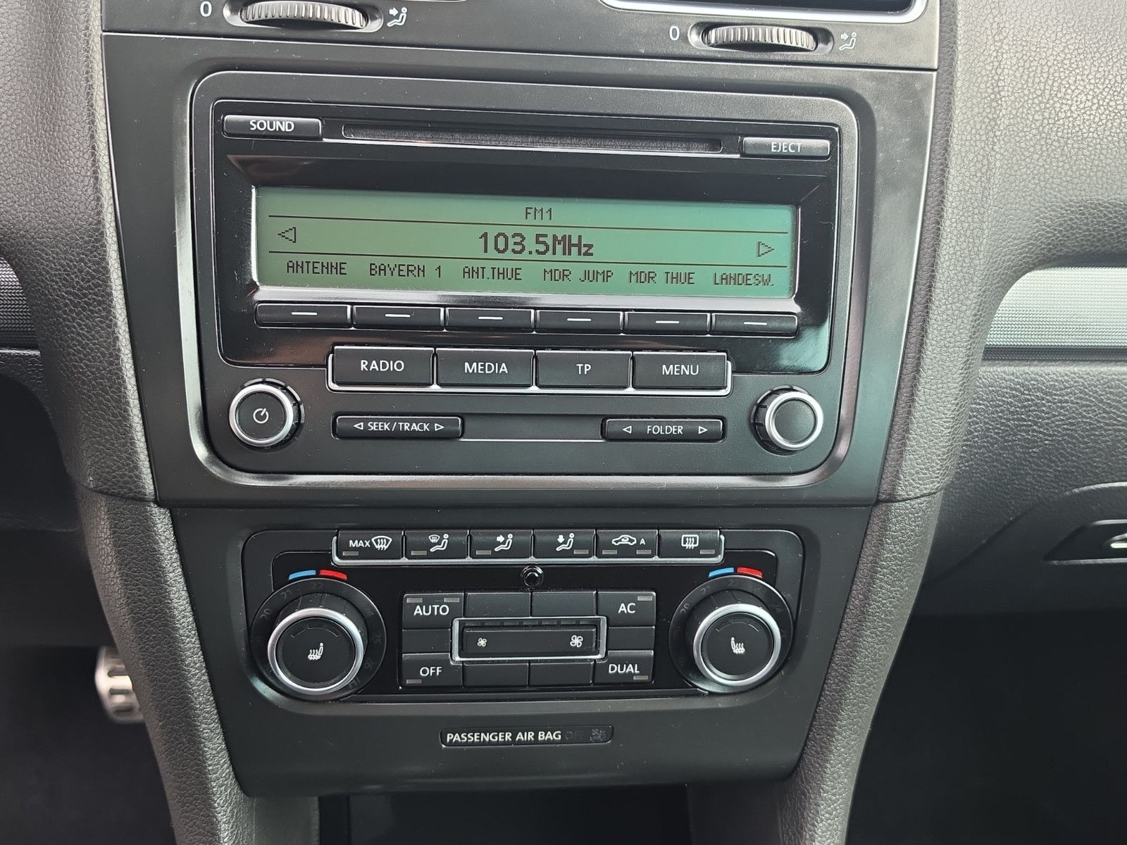Fahrzeugabbildung Volkswagen Golf VI Style AUS 1.HAND SHZ PDC KLIMA TÜV NEU