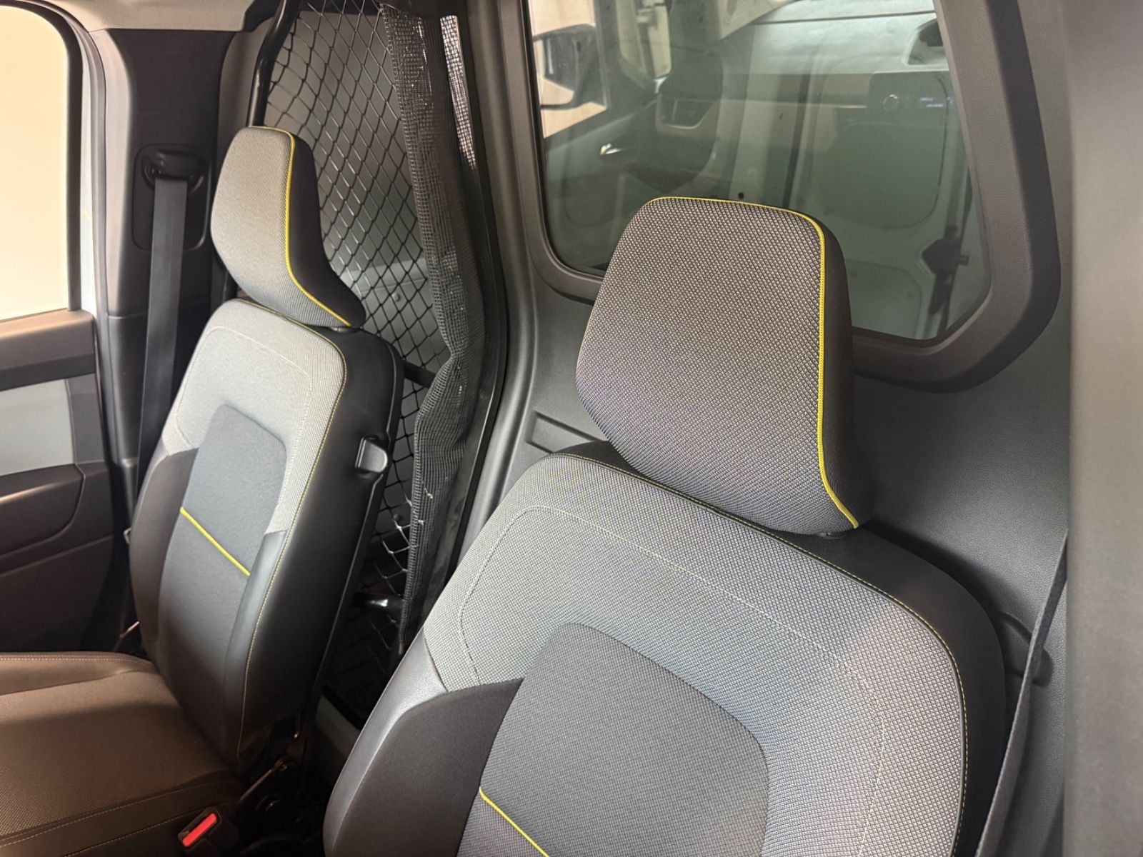 Fahrzeugabbildung Renault Kangoo III Rapid Extra, Klima., Einparkhilfe