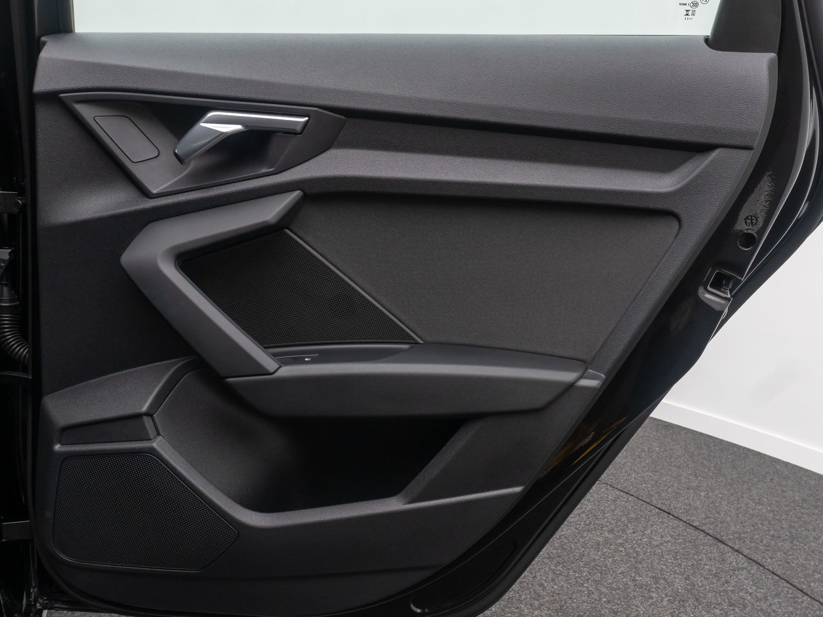 Fahrzeugabbildung Audi A3 30 TFSI S tronic Sportback PDC DAB FahrAssist