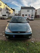 Ford Focus MK1 Ghia Edition Naturgrün - ... - Ford Focus aus 2002: Kombi