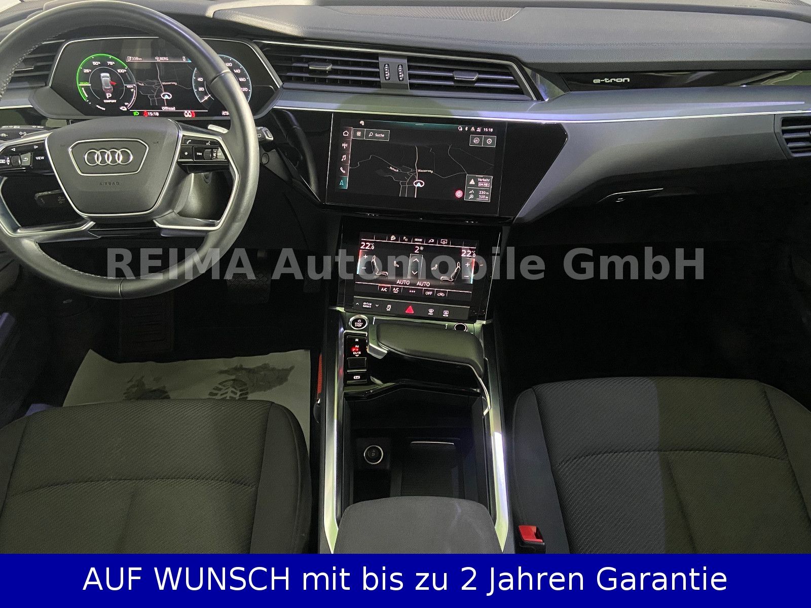 Fahrzeugabbildung Audi e-tron 55 quattro  Edition, Navi, AHK, 1.Hand