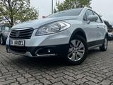 Suzuki SX4 S-Cross Comfort 4x4 *8-fach bereift/Automat* - weiße Suzuki SX4