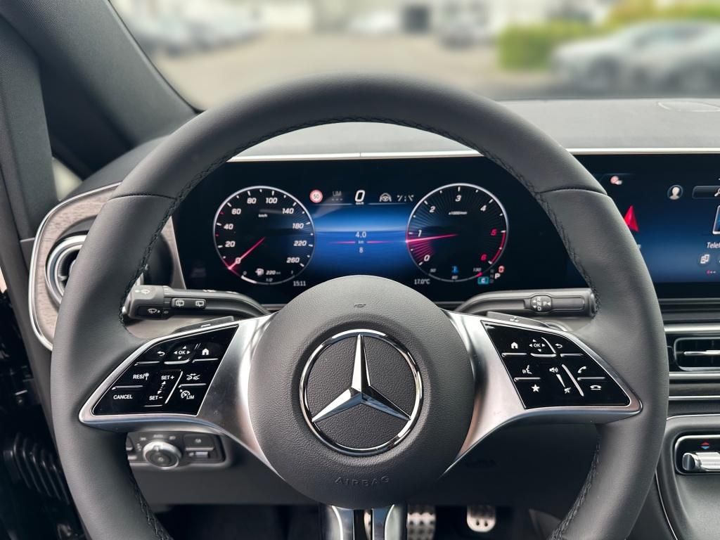 Fahrzeugabbildung Mercedes-Benz V 300 d AVANTGARDE Extralang AIRMATIC AMG STH