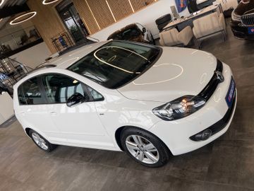 Volkswagen Golf Plus VI Match *TEILLEDER*NAVI*SZHZ*PDC*
