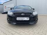Ford Focus Lim. Trend - Ford Focus aus 2011: Limousine