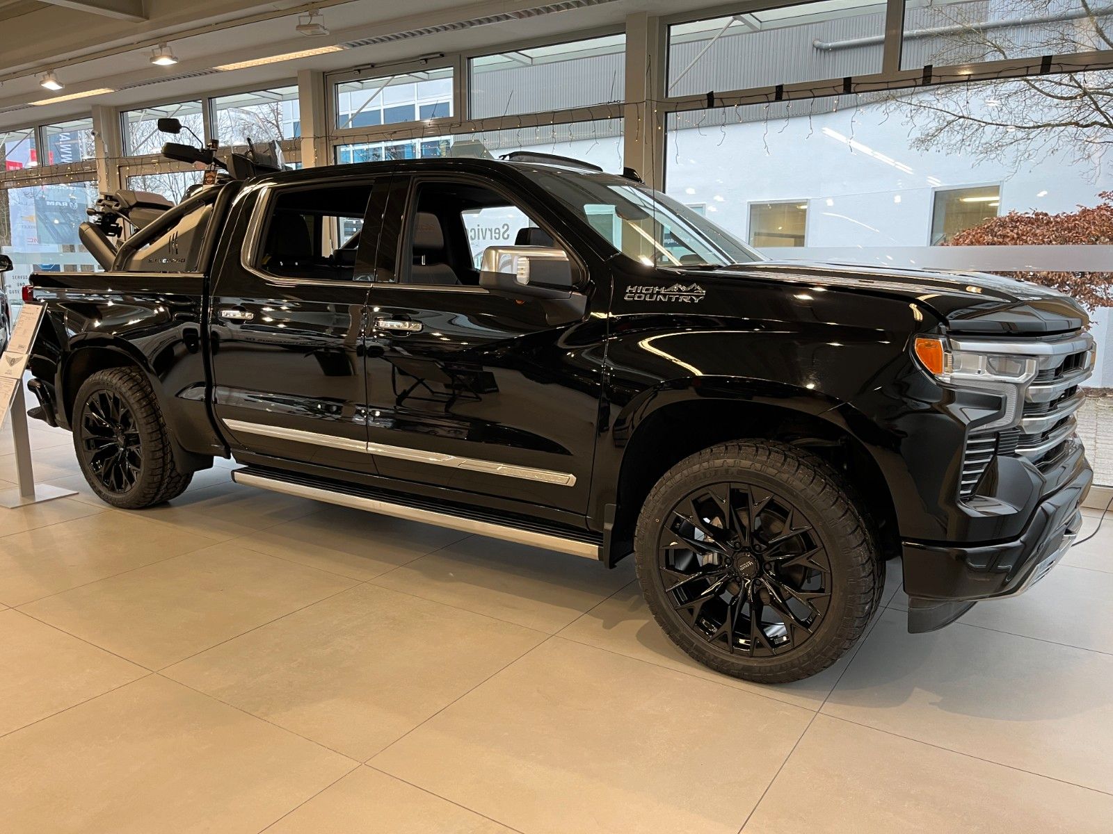 Fahrzeugabbildung Chevrolet Silverado 6.2 V8 High Country*Z71 *KlappeLPG
