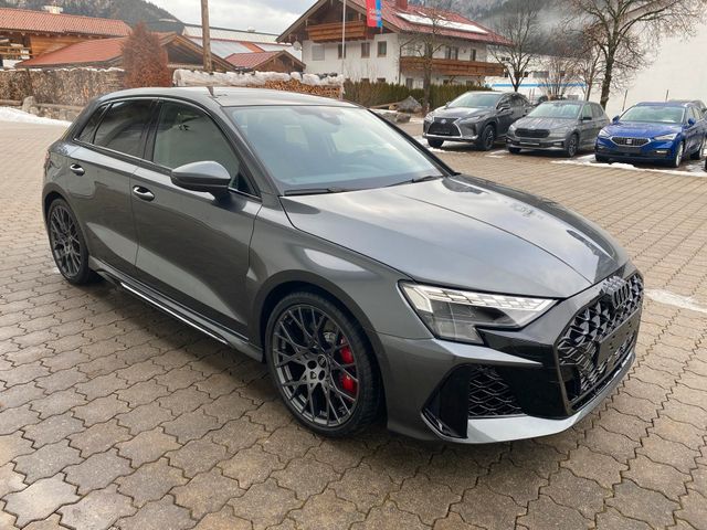 Audi RS3 2.5 TFSI Sportback quattro,Sport AGA,ACC,...