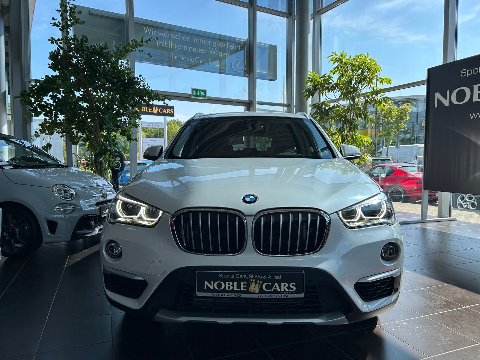 Fahrzeugabbildung BMW X1 sDrive 20 i xLine MEMO LED NAV RFK SHZ 18"