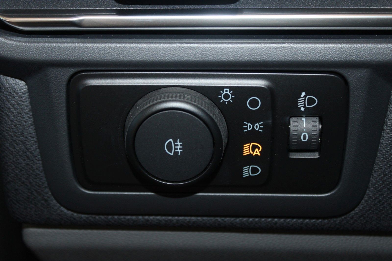 Fahrzeugabbildung Ford Transit Custom Bürstner COPA L1 Titanium MARKISE