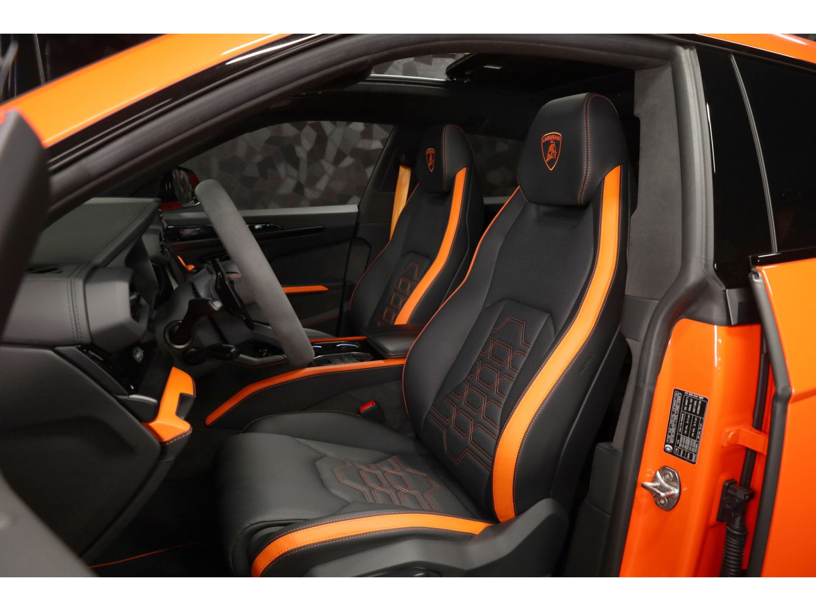 Lamborghini Urus SE - ARANCIO EGON imagem 2