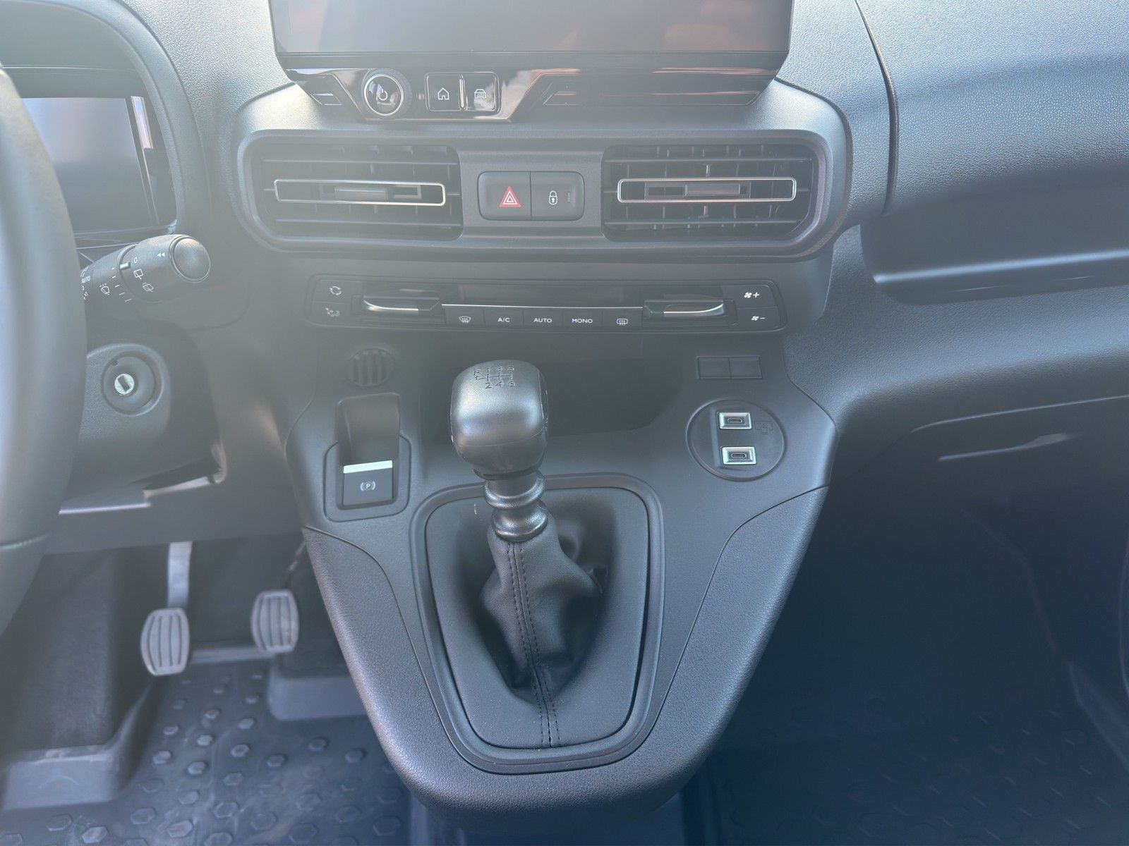 CITROEN Berlingo1.5 BlueHDi MPV Plus M / LED / KAMERA / - Image 14