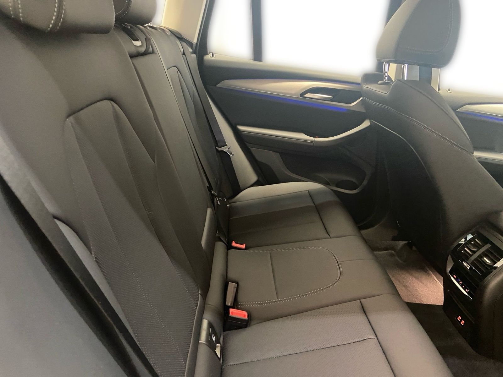 BMW X3 xDrive 20i LED+Sitzhzg.+Kam+PDC+Navi+LMR+ foto 11