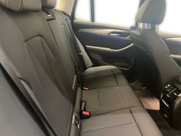 BMW X3 - 11