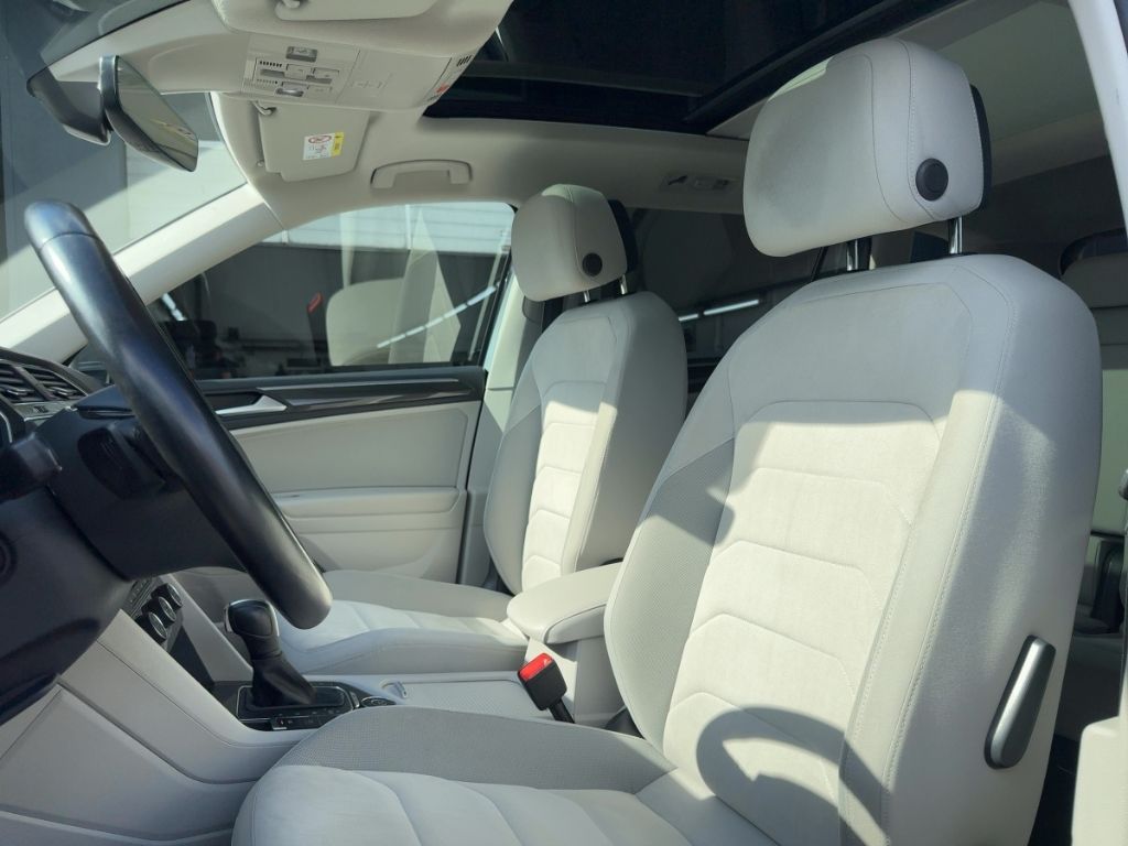 Fahrzeugabbildung Volkswagen Tiguan Allspace Highline 4Motion AHK Schwenkbar
