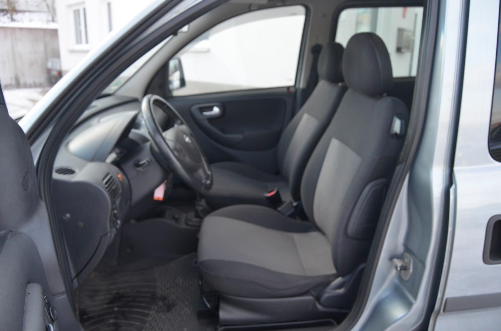 Opel Combo 2010 — photo 10
