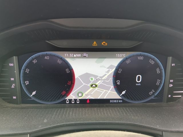 Fahrzeugabbildung SKODA Kamiq 1.0 TSI CLEVER AHK VOLL-LED KAMERA