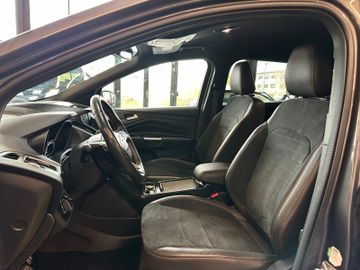 Ford Kuga ST-Line *Navi*BiXenon*ParkAss.*AHK*