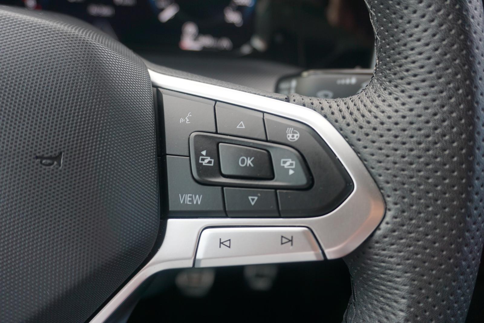 Volkswagen Golf VIII 1.5 R-Line LED ACC Android Apple PDC, миниатюра 21