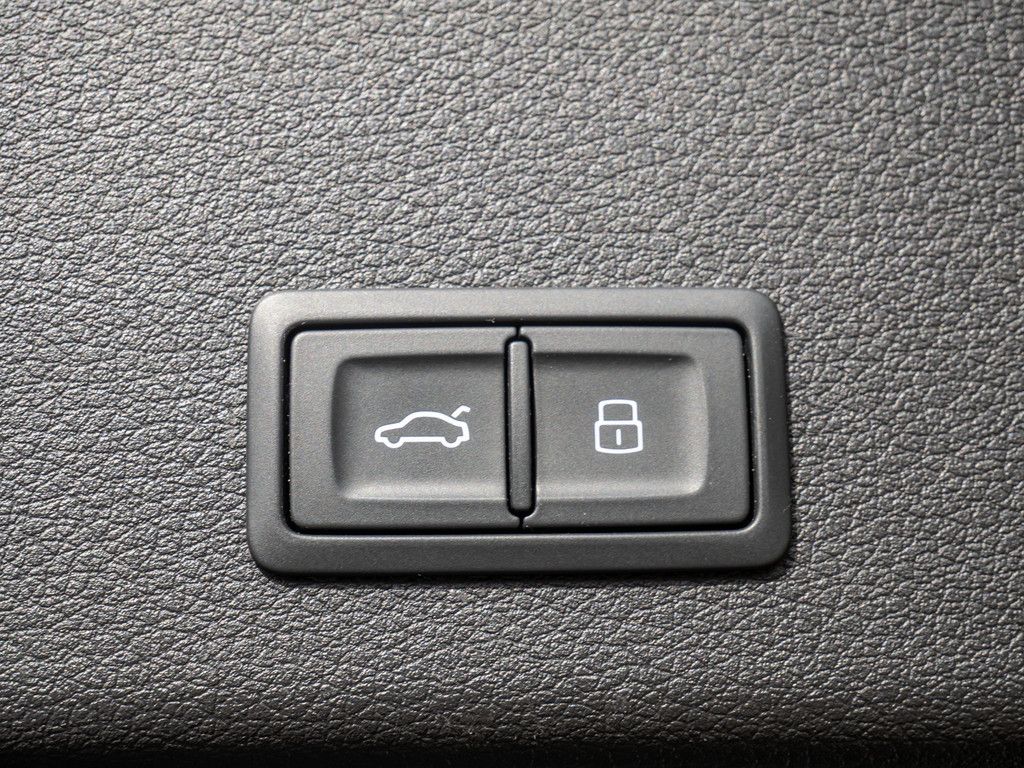 Audi Q8 e-tron - Bild 25