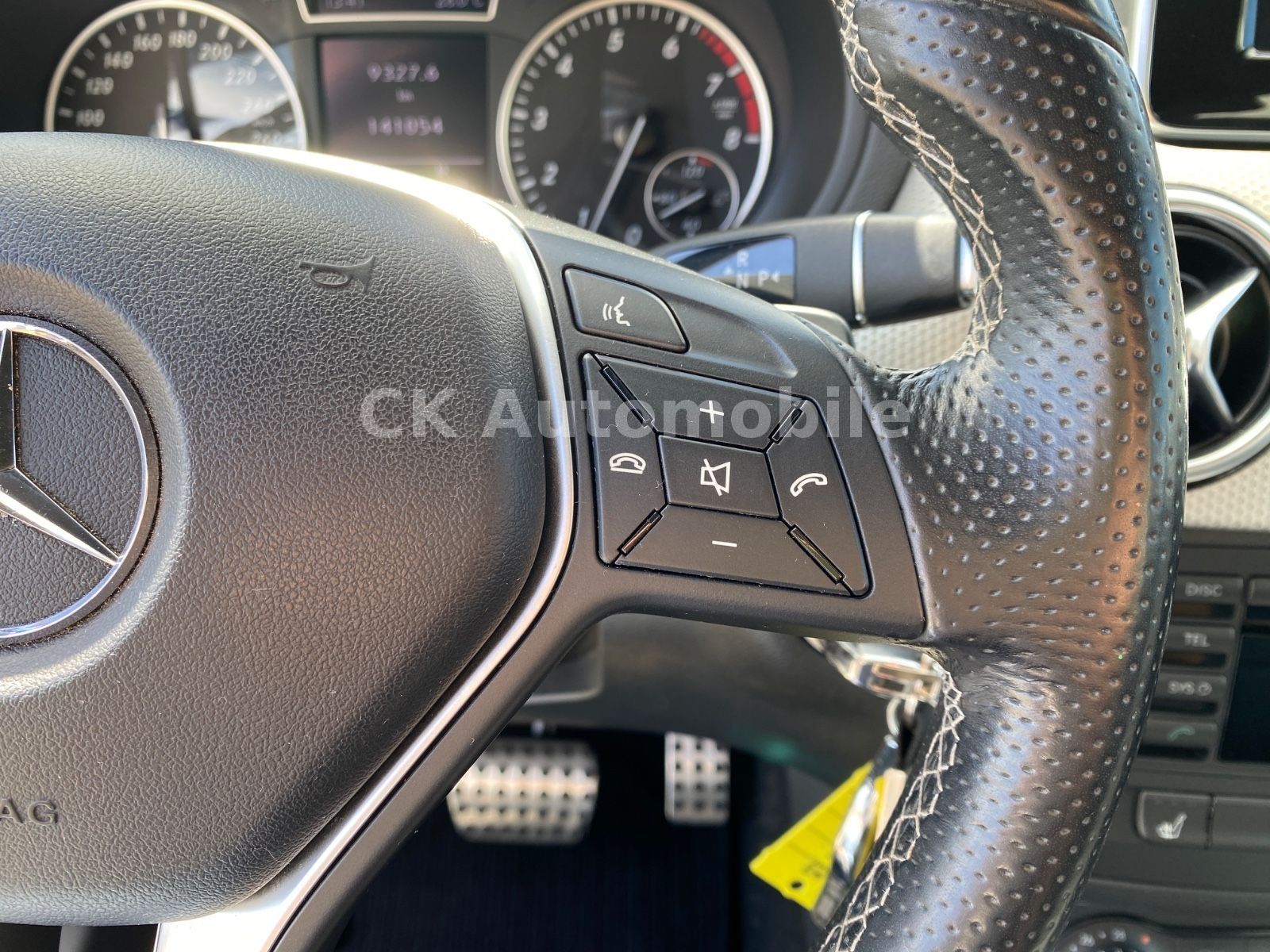 Fahrzeugabbildung Mercedes-Benz B200 Automatik Night-Paket/Leder/Bi-Xenon/Kamera