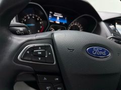 FORD Focus Titanium 1.0 EcoBoost Titanum Automatik