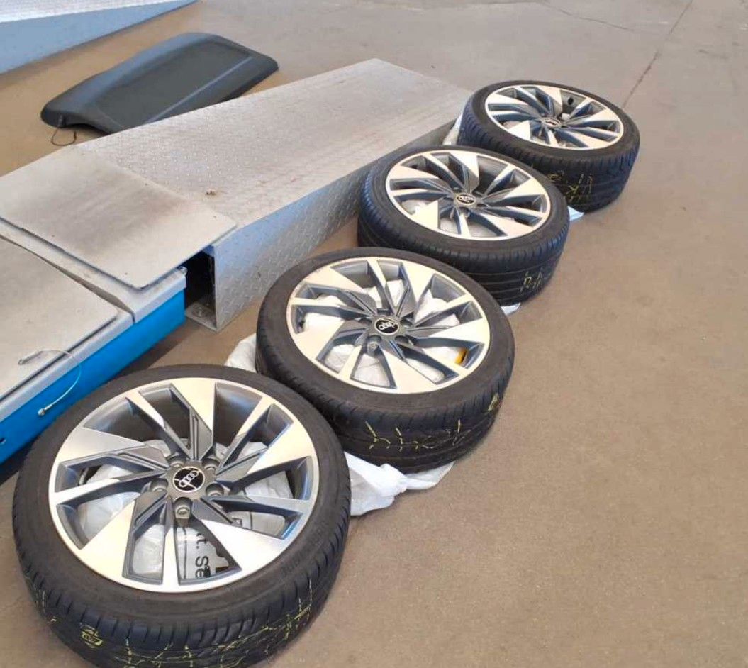 Fahrzeugabbildung Audi A3 Sportback 35 TDI EDITION ONE S-LINE NAVI/LED