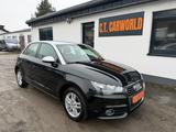 Audi A1 AMBITION SITZHEIZUNG / KLIMA / NAVI / PDC - Audi A1: Schwarz