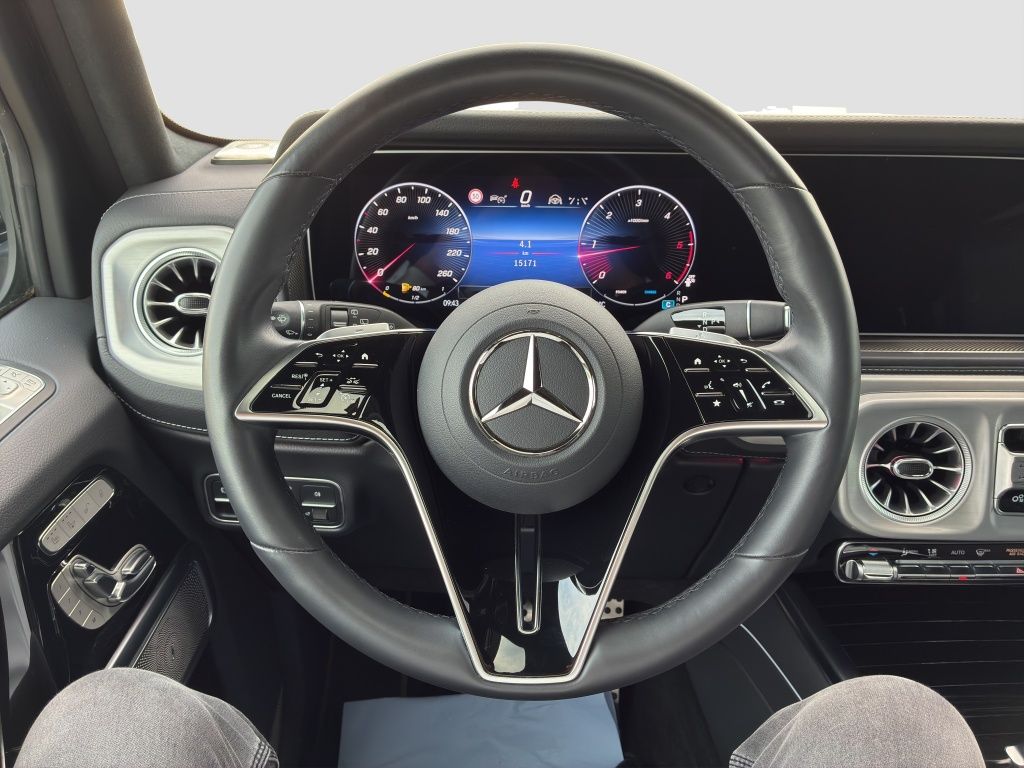 Fahrzeugabbildung Mercedes-Benz G 450 d NIGHT*AHZV*GSHD*DISTR*M-BEAM*STHZG*360°*