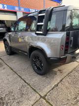 Land Rover Defender 3.0 D250 MHEV X-Dynamic SE 90 X-Dyn... - Land Rover Defender aus 2023