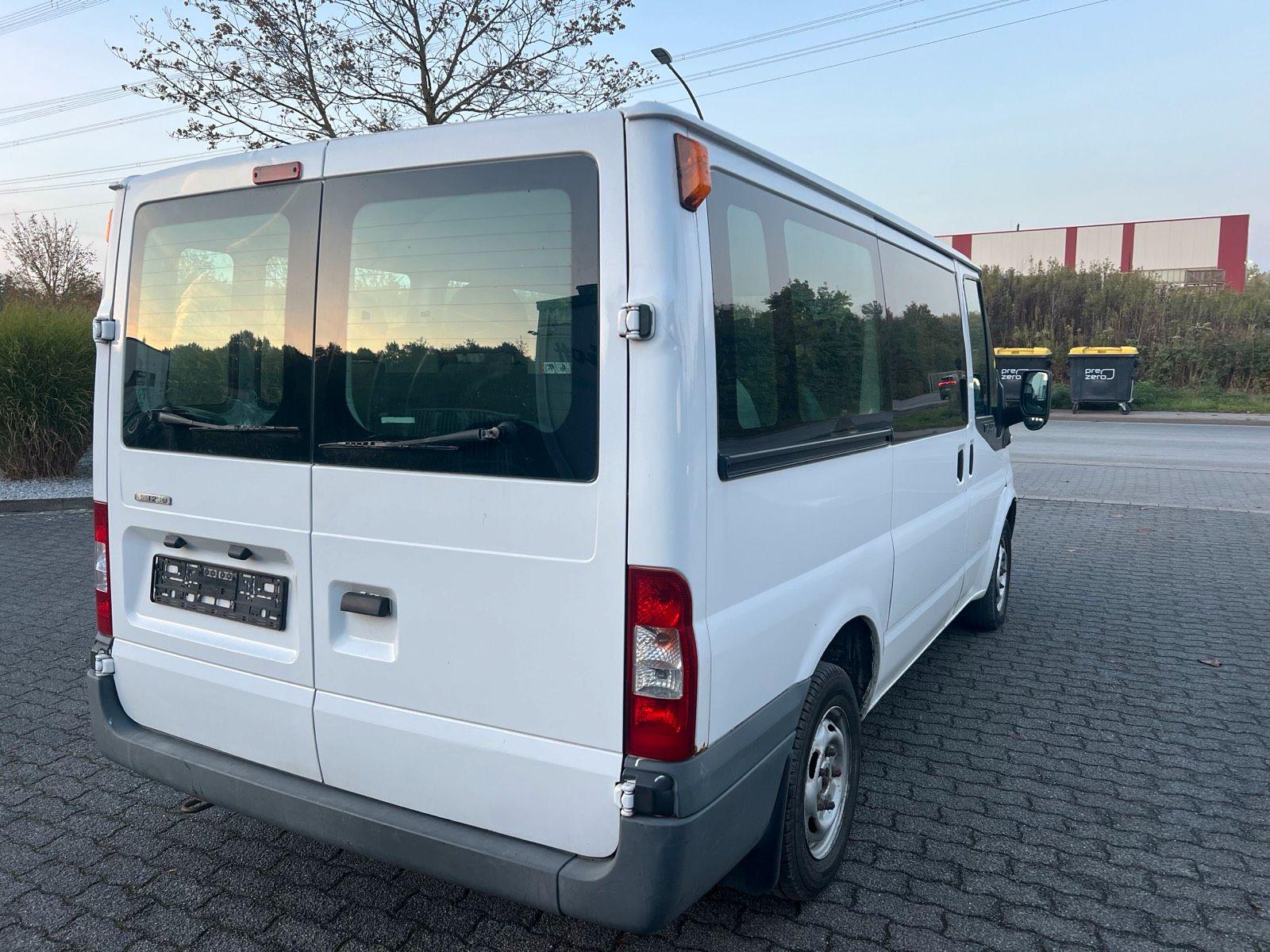 Ford Transit 2011 — photo 12