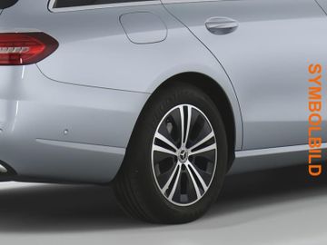 Mercedes E 220 - 4