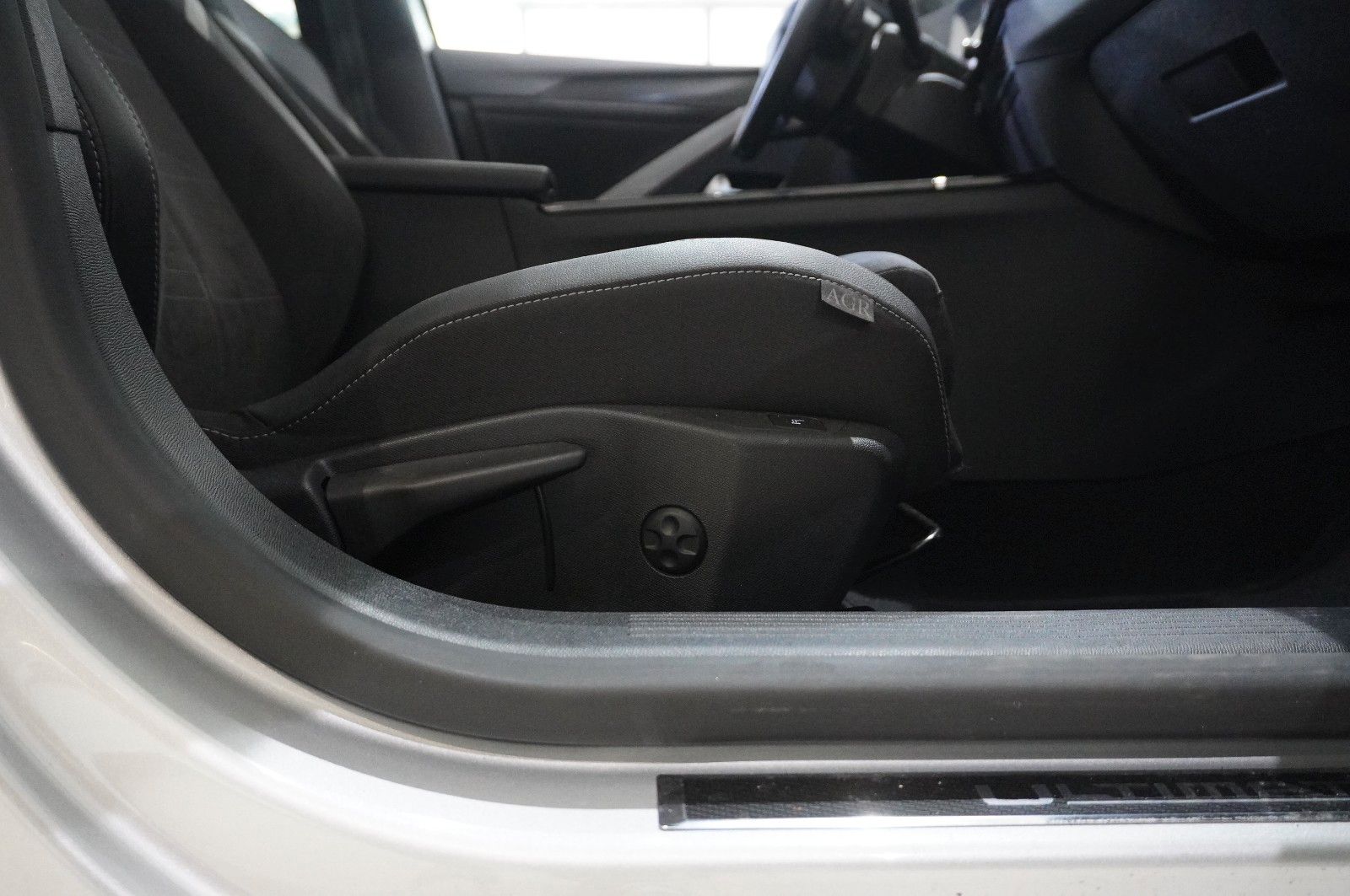 Fahrzeugabbildung Opel Astra L ST 1.5D ULTIMATE NAVI/LED/360°/PANO./DAB