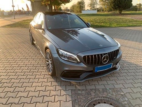 Mercedes-Benz C 63 AMG