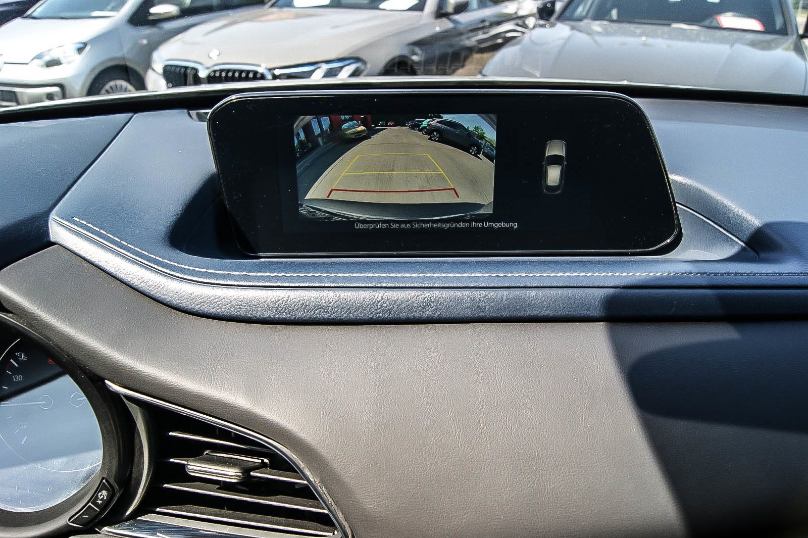 Fahrzeugabbildung Mazda CX-30 2.0 SKYACTIV-G M Hybrid DESIGN HEADUP LED